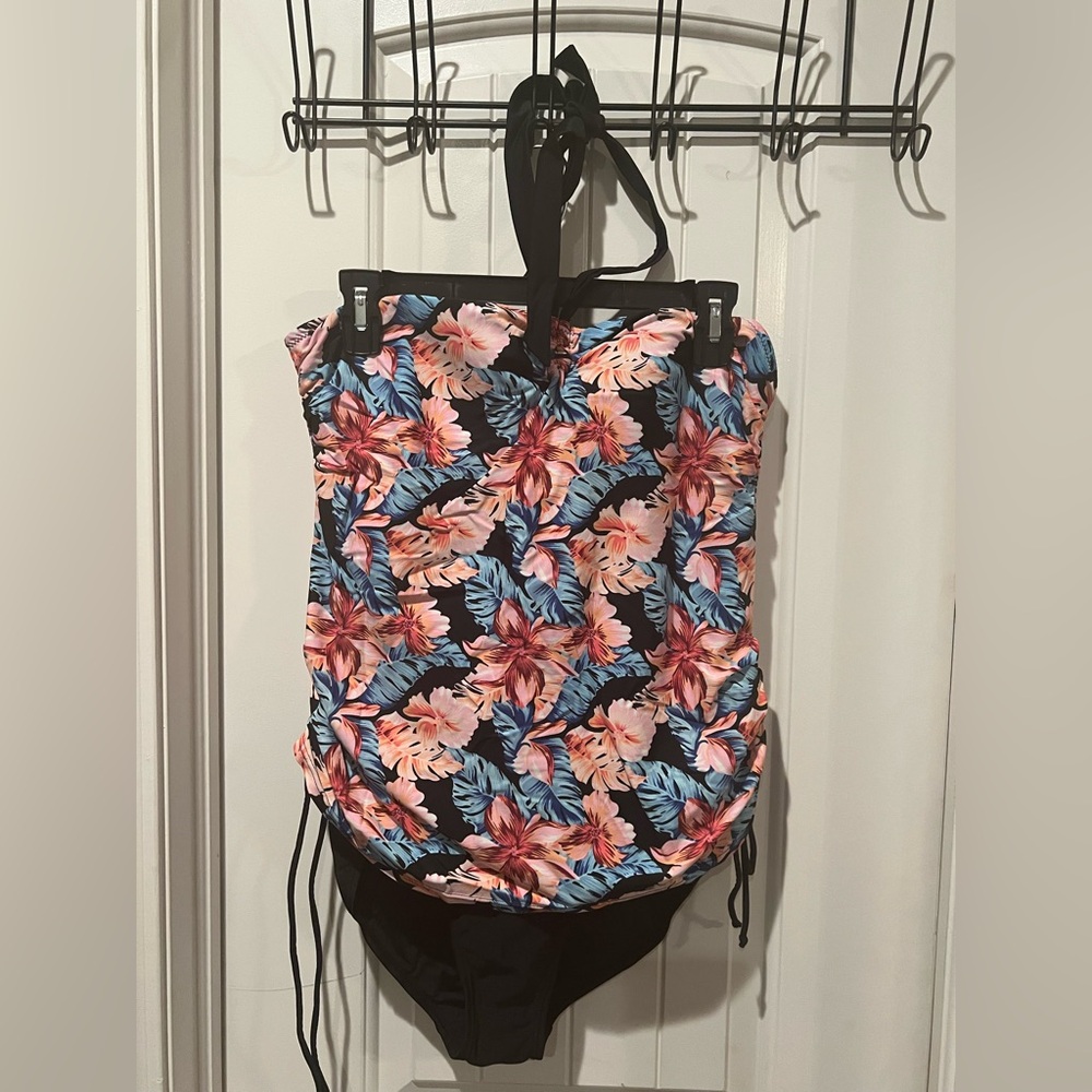 Tropical Floral Women's One Piece Swimsuit